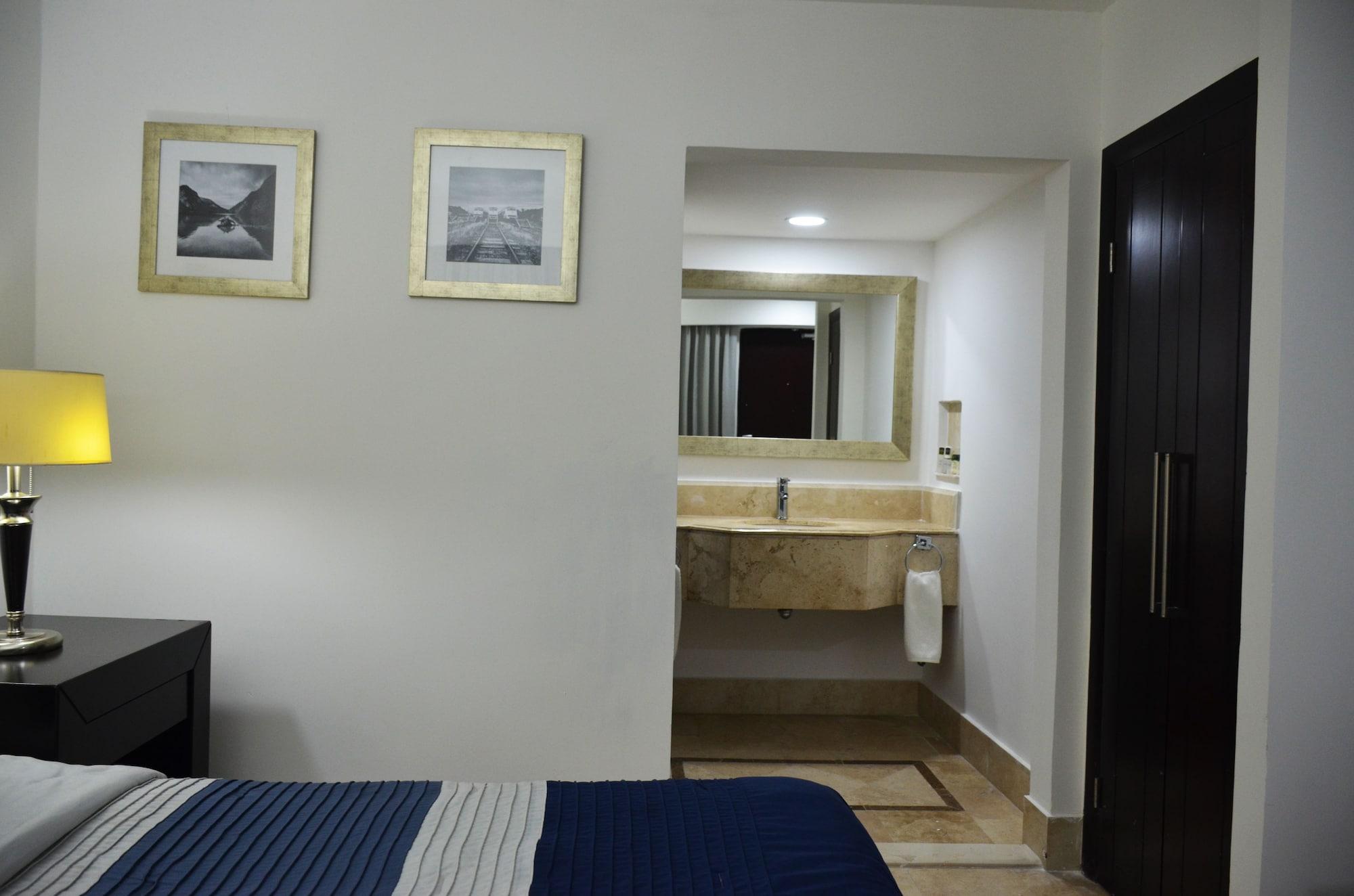 Wyndham Garden Los Mochis Plaza Inn Exterior foto