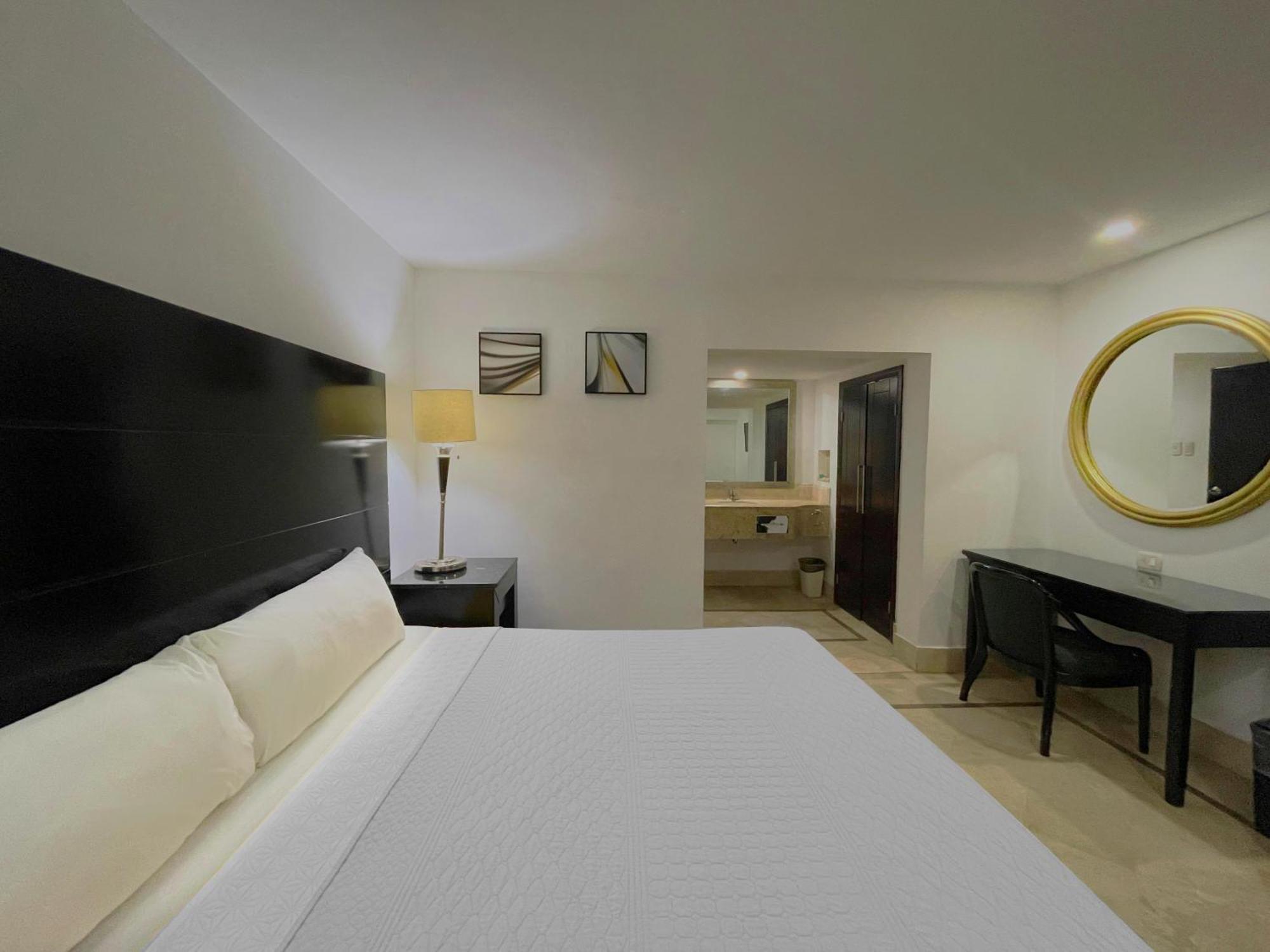 Wyndham Garden Los Mochis Plaza Inn Exterior foto