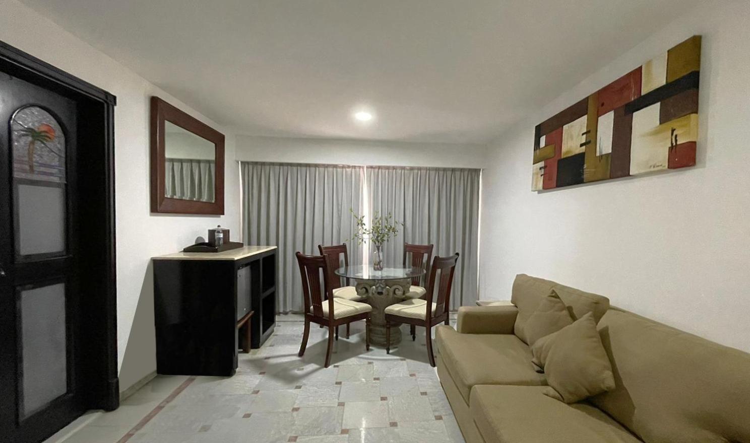 Wyndham Garden Los Mochis Plaza Inn Exterior foto