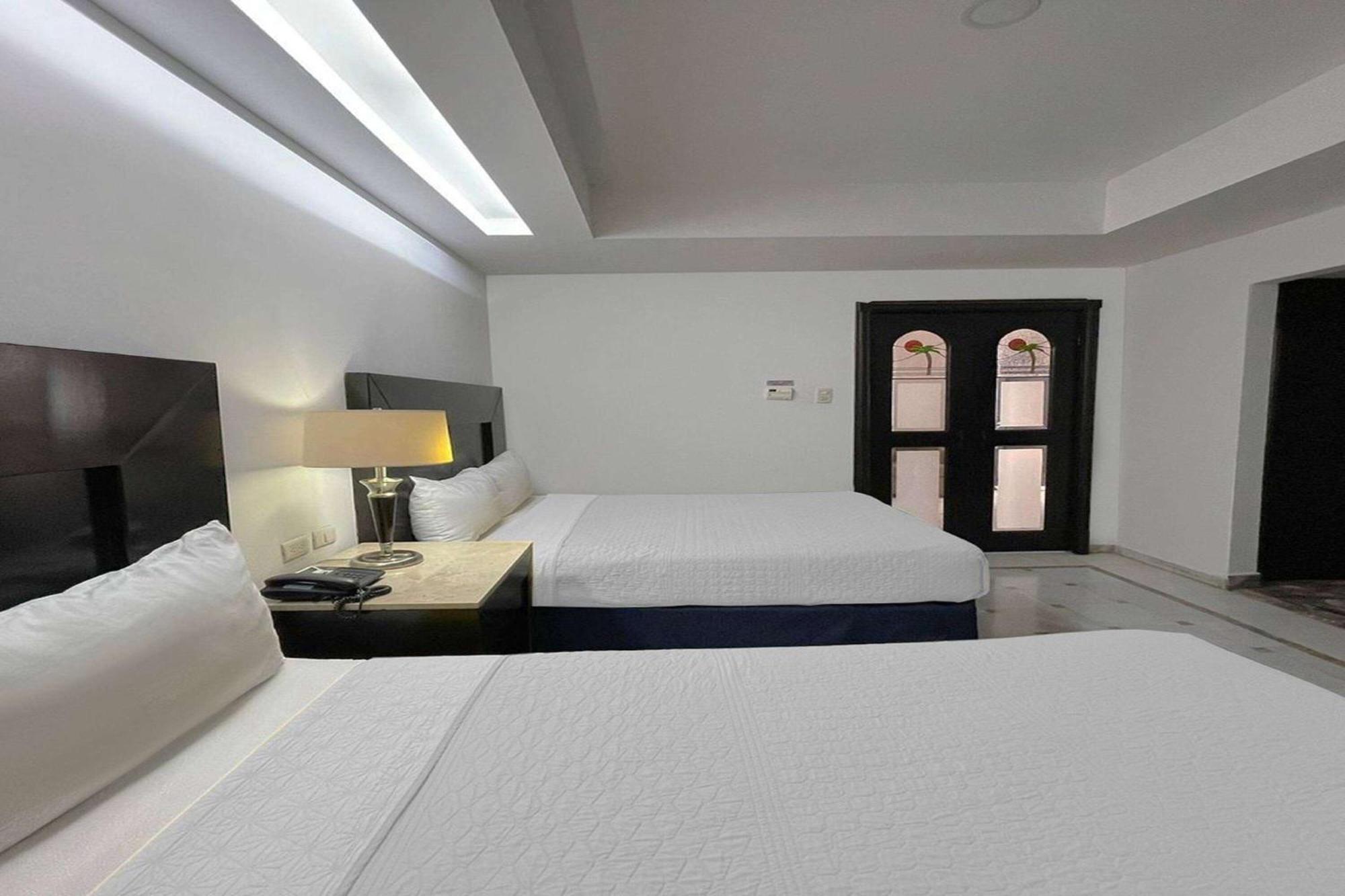 Wyndham Garden Los Mochis Plaza Inn Exterior foto