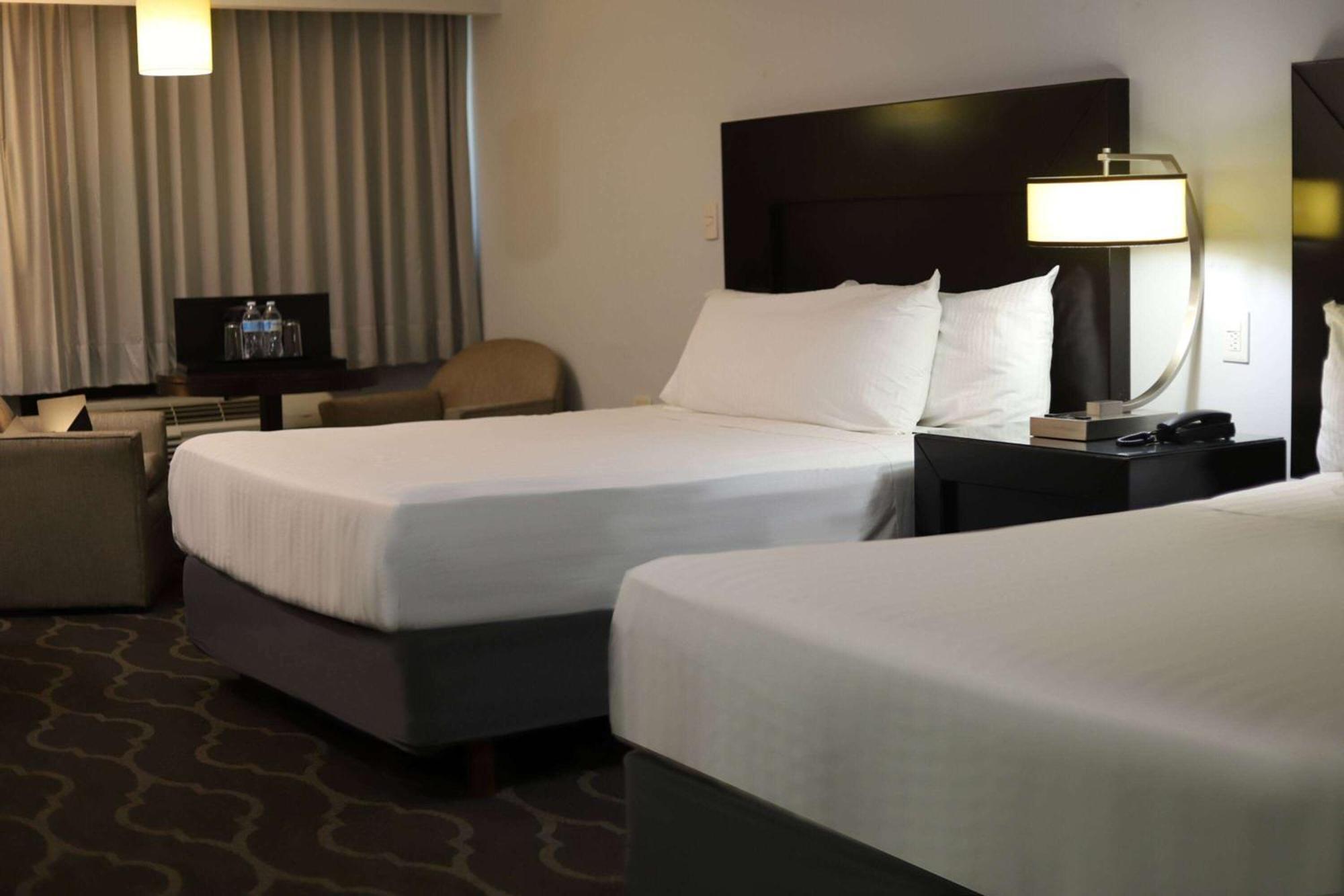 Wyndham Garden Los Mochis Plaza Inn Exterior foto