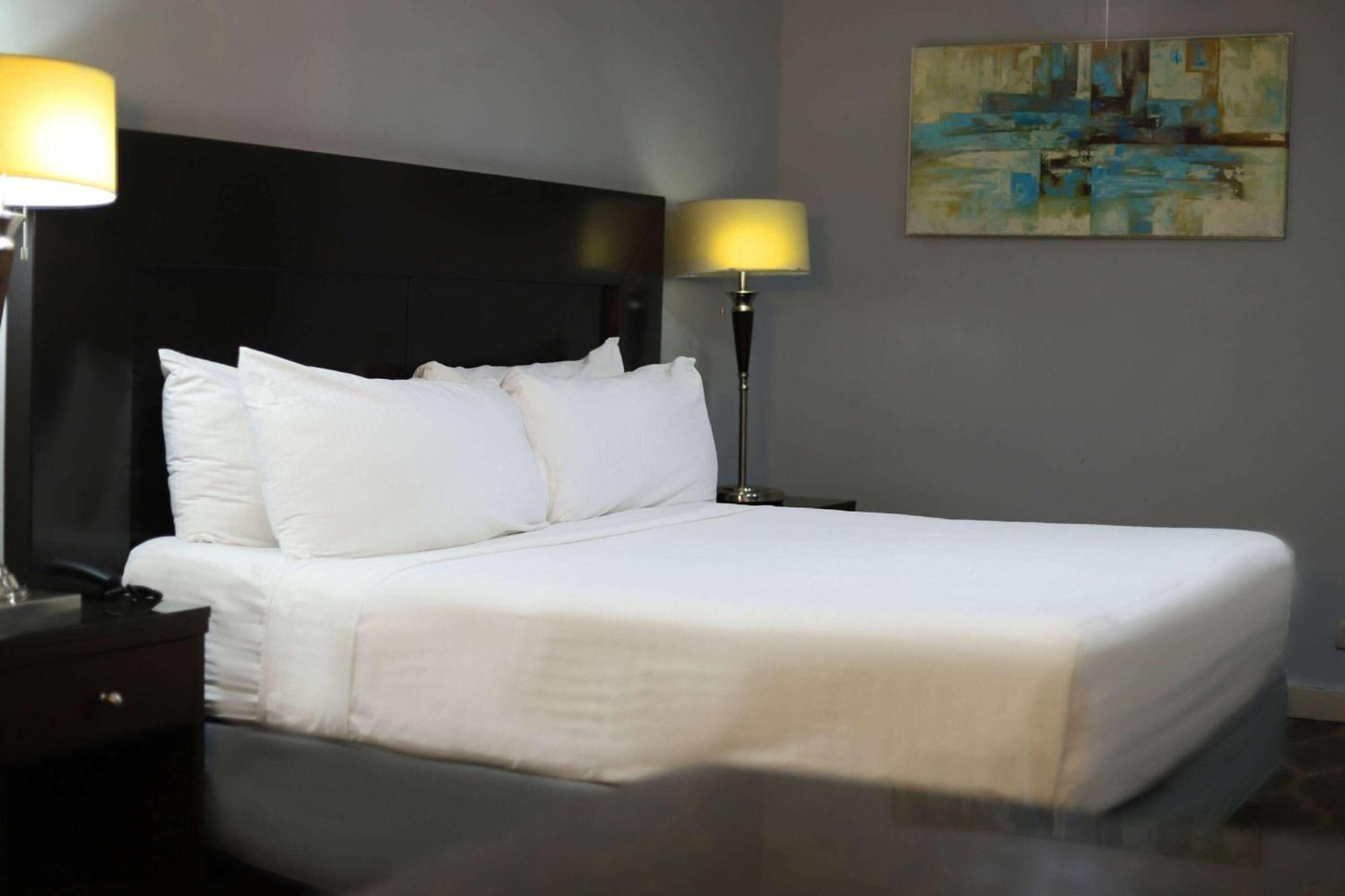 Wyndham Garden Los Mochis Plaza Inn Exterior foto